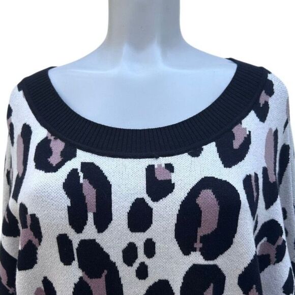 NWT Evri Sweater Womens 3X Black Cream Animal Print Crew Neck Pullover Oversized - Picture 2 of 16